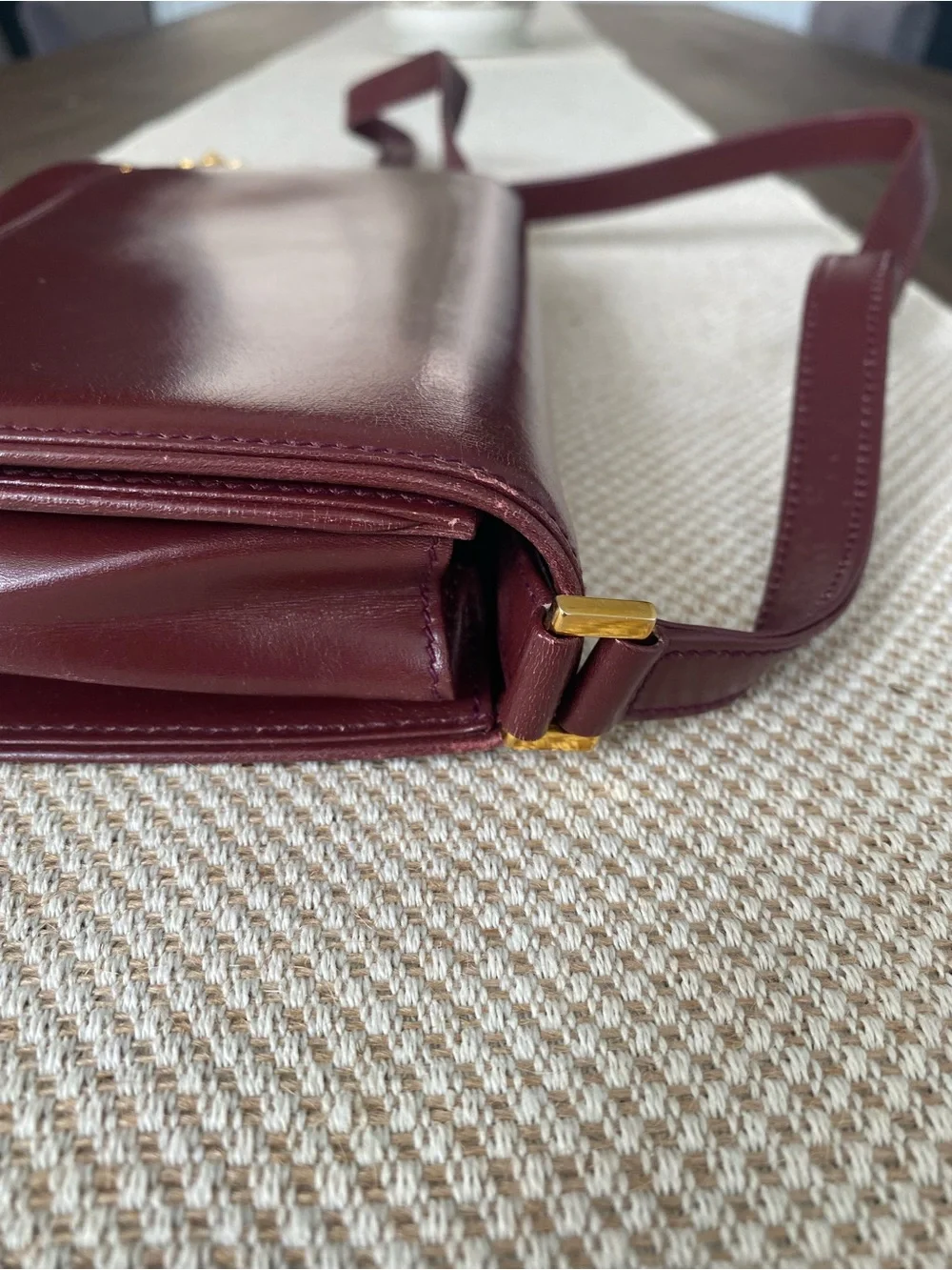 Vintage Gucci Crossbody or Clutch Bag in Burgundy Red - Picture 5 of 14